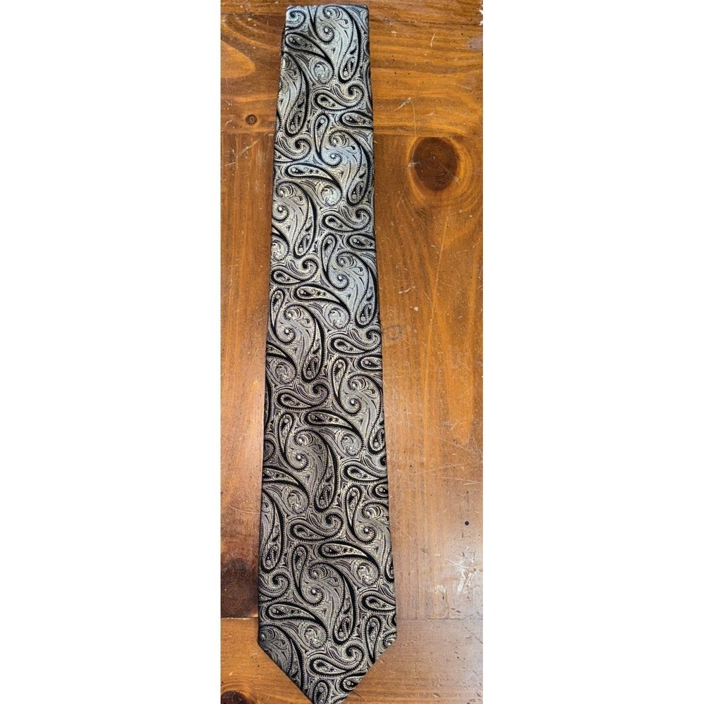 Ralph Lauren Chaps Men's Neck Tie Black & Gold Paisley Design 100% Silk